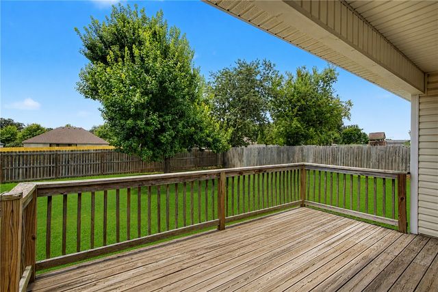 436 Caroline Claire Street, Springdale, AR 72762