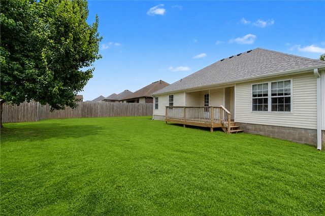 436 Caroline Claire Street, Springdale, AR 72762