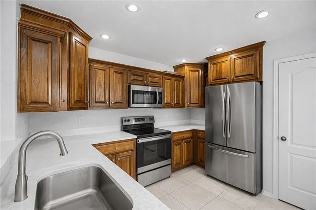 436 Caroline Claire Street, Springdale, AR 72762