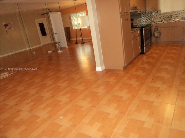 2611 Rodman St, Hollywood, FL 33020