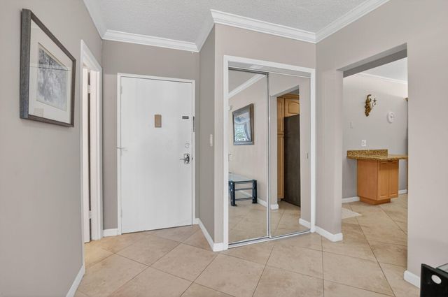 2851 S Ocean Boulevard T-2, Boca Raton, FL 33432