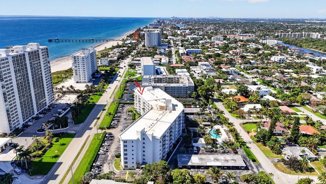 2851 S Ocean Boulevard T-2, Boca Raton, FL 33432