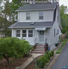 975 Virgil Avenue, Ridgefield, NJ 07657