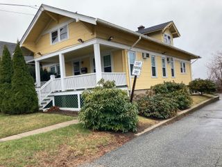 21 Chicago Avenue, Groton, CT 06340