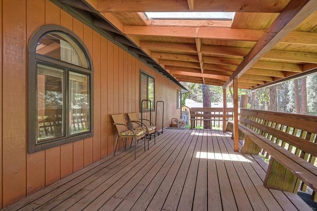 2895 Viona Rd, Pollock Pines, CA 95726