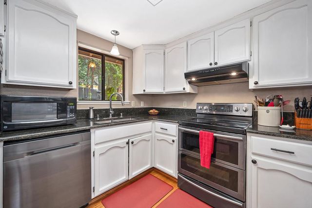 2895 Viona Rd, Pollock Pines, CA 95726