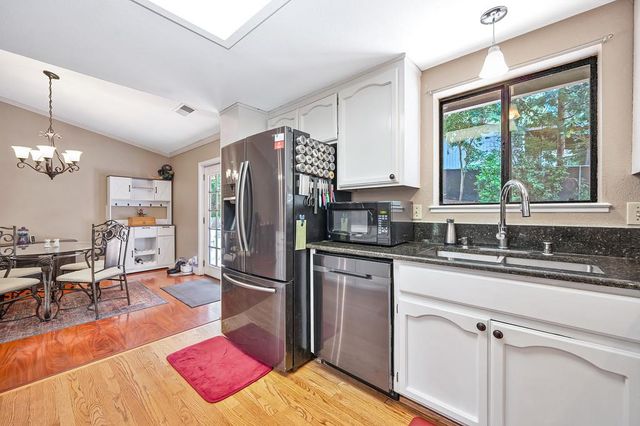 2895 Viona Rd, Pollock Pines, CA 95726