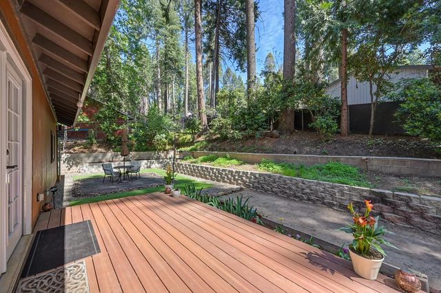 2895 Viona Rd, Pollock Pines, CA 95726