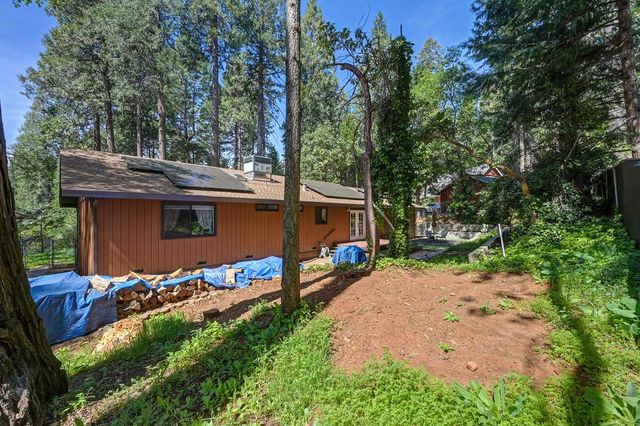 2895 Viona Rd, Pollock Pines, CA 95726
