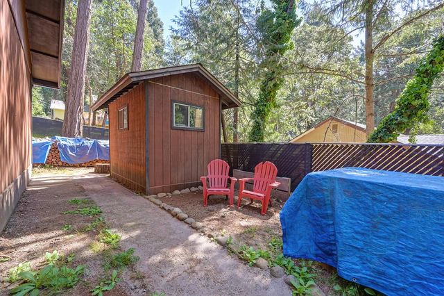 2895 Viona Rd, Pollock Pines, CA 95726