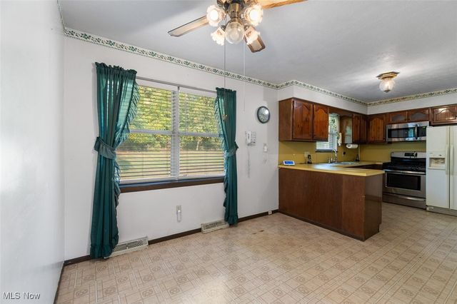 4568 Krancz Drive, Norton, OH 44203