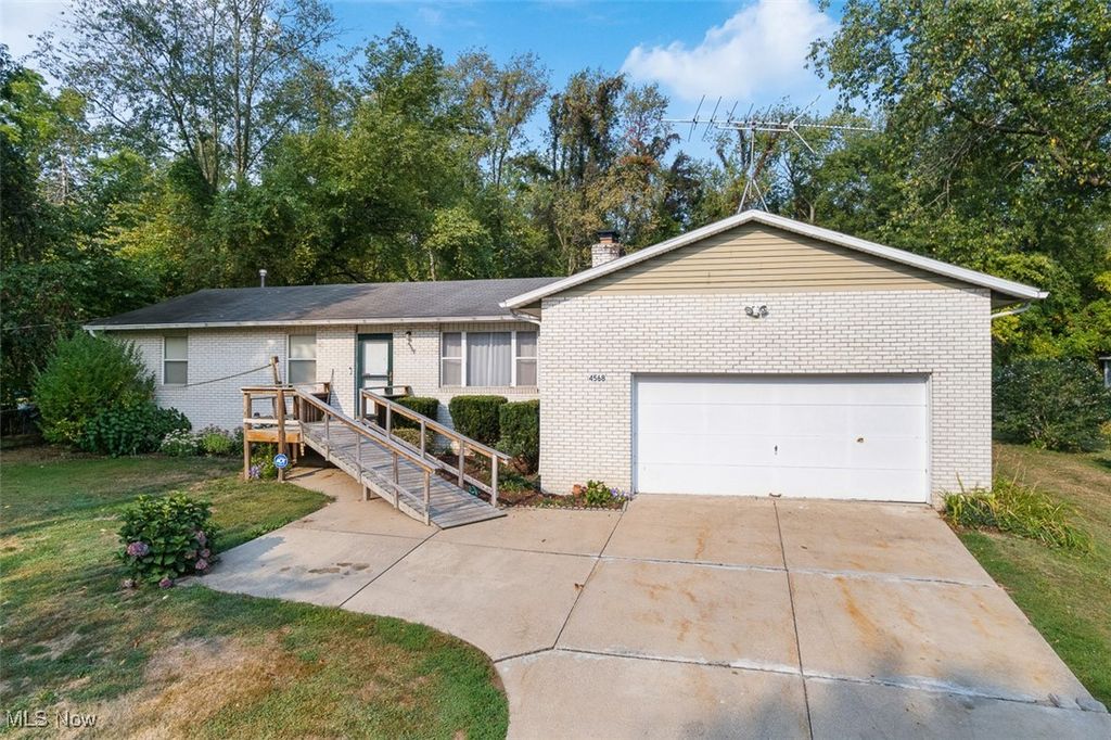 4568 Krancz Drive, Norton, OH 44203