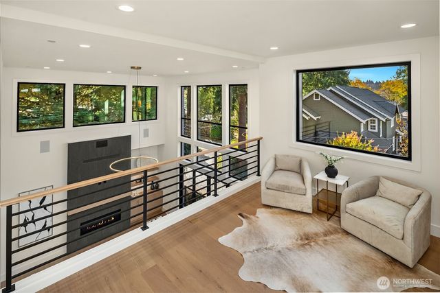 30 Enatai Drive, Bellevue, WA 98004