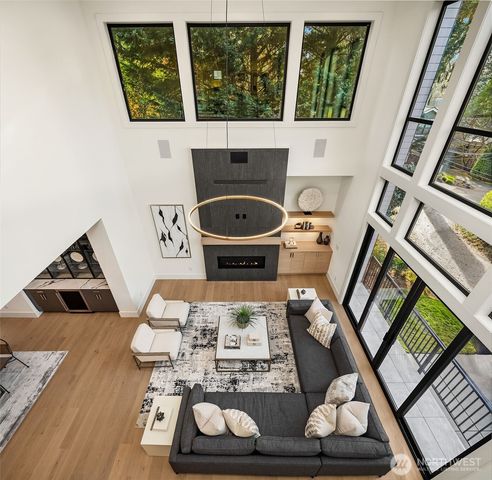 30 Enatai Drive, Bellevue, WA 98004