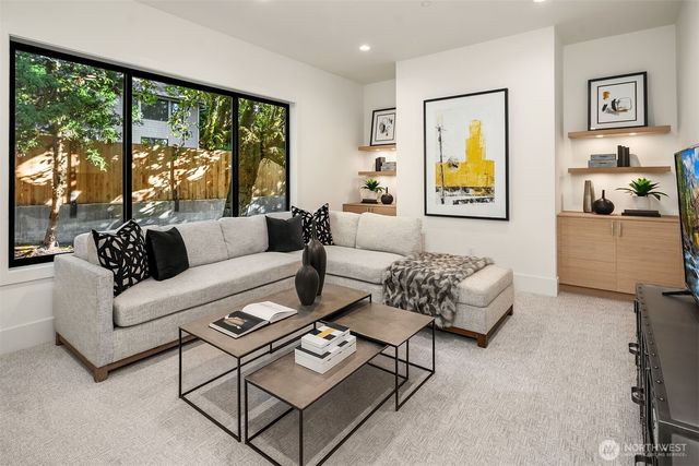 30 Enatai Drive, Bellevue, WA 98004