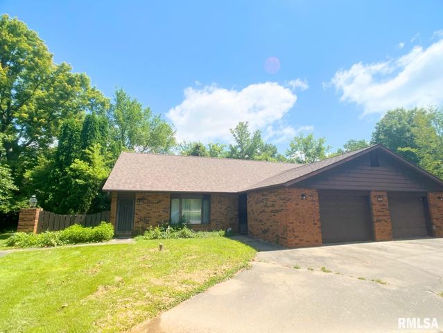 105 N Violet Lane, Carbondale, IL 62901