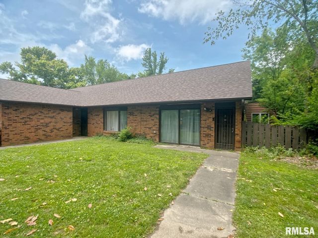 105 N Violet Lane, Carbondale, IL 62901