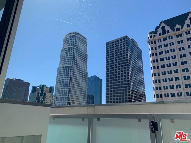 727 W 7th Street 1304 -PH3, Los Angeles, CA 90017