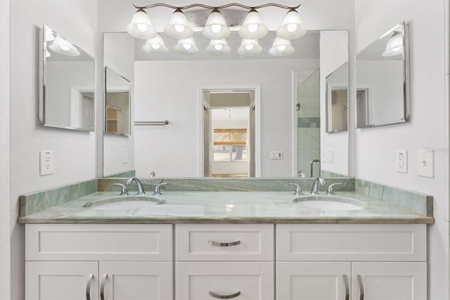 333 CHULA VISTA AVENUE, The Villages, FL 32159