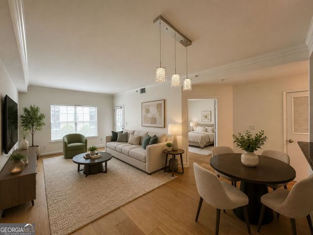 1074 Peachtree Walk NE B220, Atlanta, GA 30309