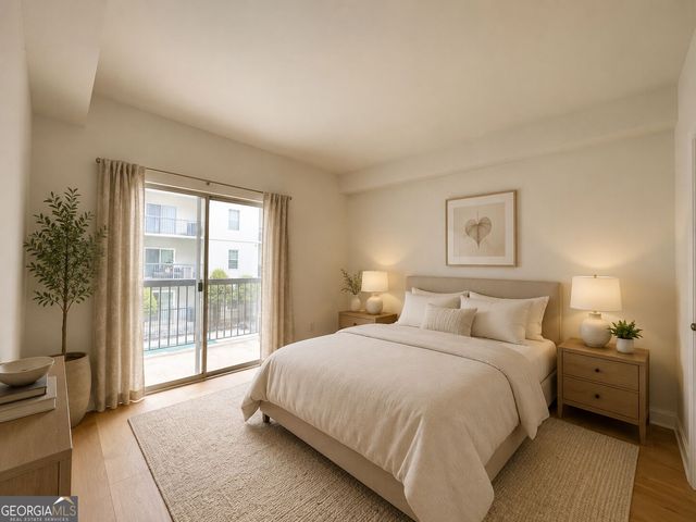 1074 Peachtree Walk NE B220, Atlanta, GA 30309