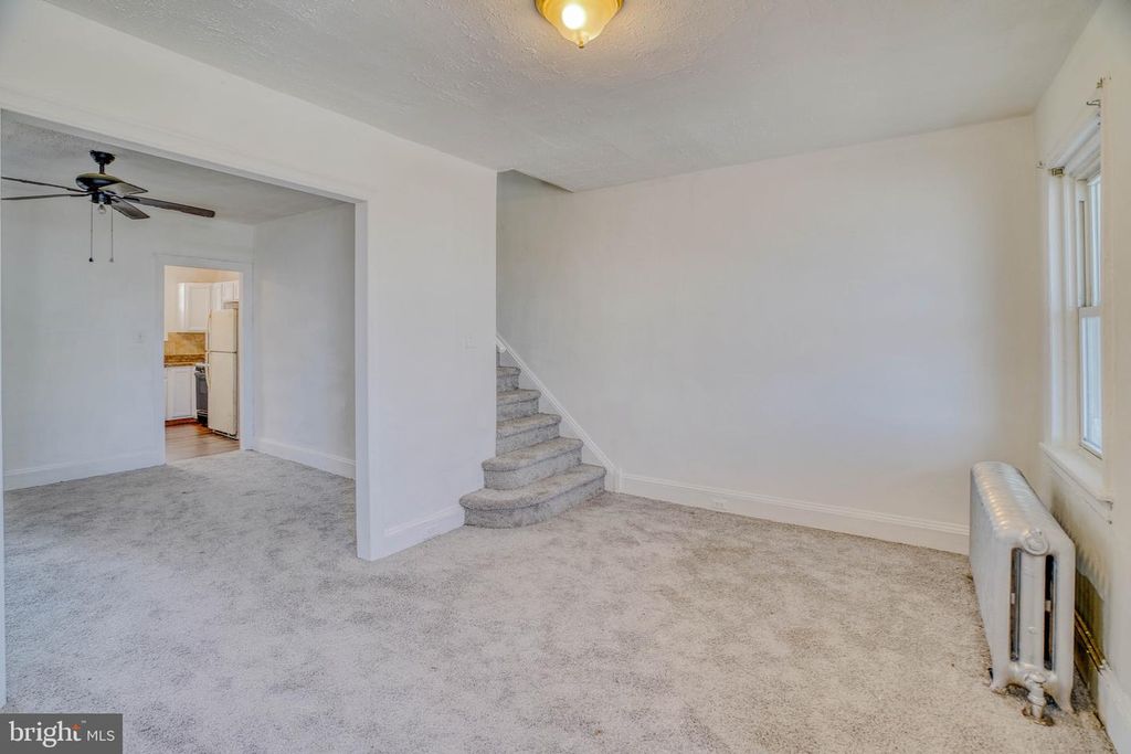 4764 OAKMONT ST, Philadelphia, PA 19136