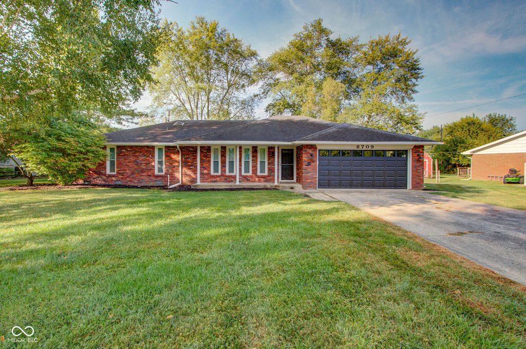 6709 Jackson Street, Anderson, IN 46013