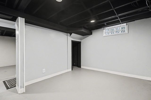 26645 Pembroke Avenue, Redford, MI 48240