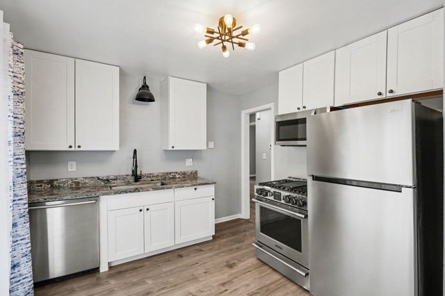 26645 Pembroke Avenue, Redford, MI 48240