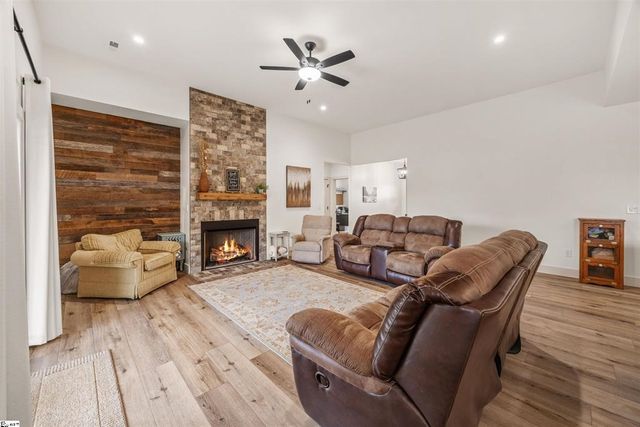 351 Terra Plains Drive, Spartanburg, SC 29651