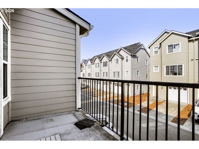 7452 Nw ELISE Ave, Portland, OR 97229