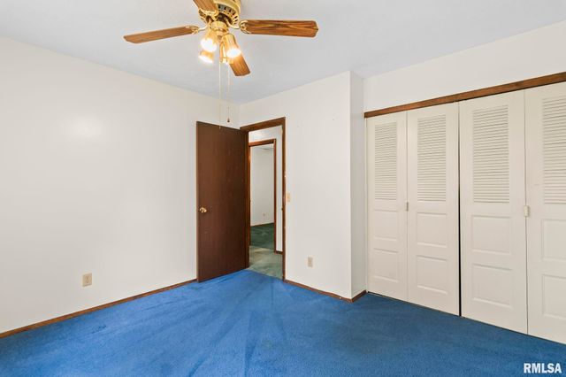 3025 E Griffiths Avenue, Springfield, IL 62702