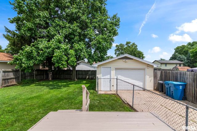 3025 E Griffiths Avenue, Springfield, IL 62702