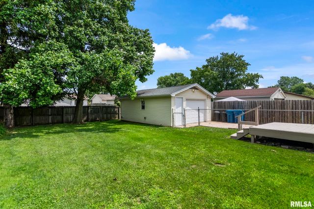 3025 E Griffiths Avenue, Springfield, IL 62702