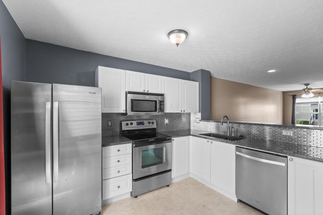 7274 Colonial Affair Drive, 11, New Albany, OH 43054