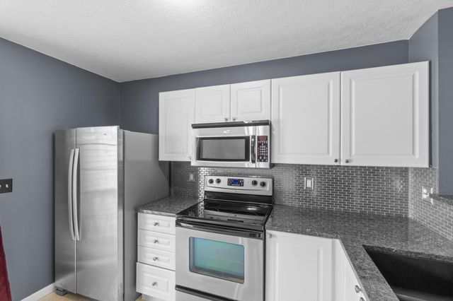 7274 Colonial Affair Drive, 11, New Albany, OH 43054