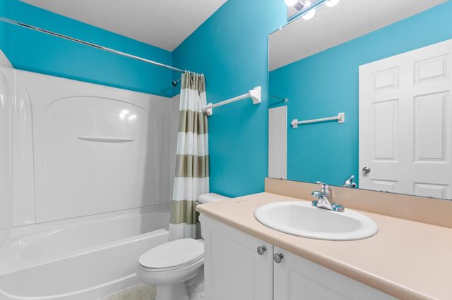 7274 Colonial Affair Drive, 11, New Albany, OH 43054