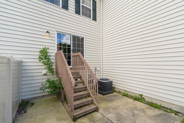 7274 Colonial Affair Drive, 11, New Albany, OH 43054