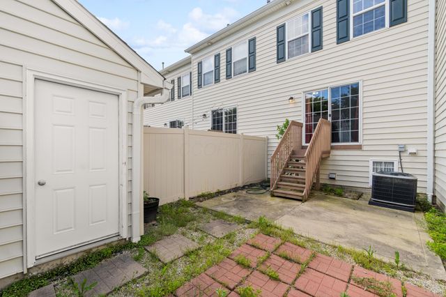 7274 Colonial Affair Drive, 11, New Albany, OH 43054