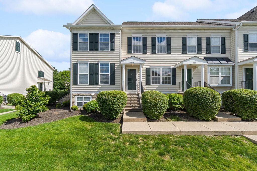 7274 Colonial Affair Drive, 11, New Albany, OH 43054