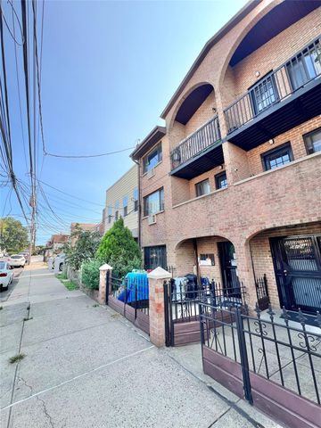 5426 82nd Street, Elmhurst, NY 11373
