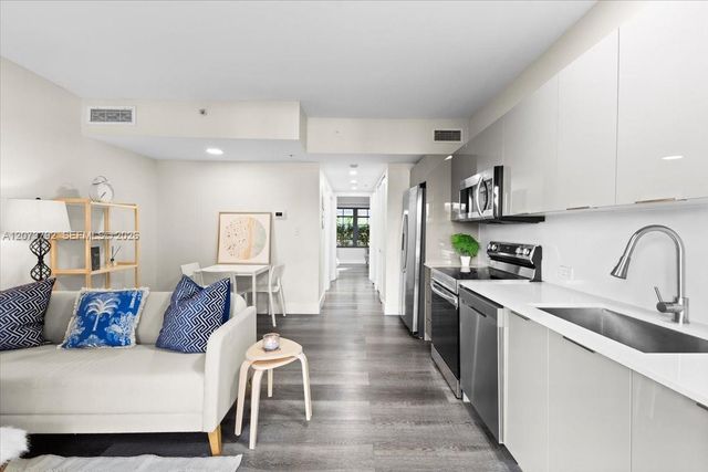 435 21st Street 111, Miami Beach, FL 33139
