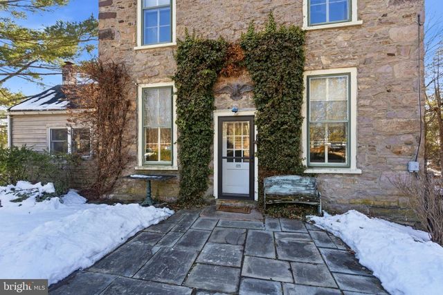 1 WILSON DR, Stockton, NJ 08559