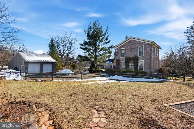 1 WILSON DR, Stockton, NJ 08559