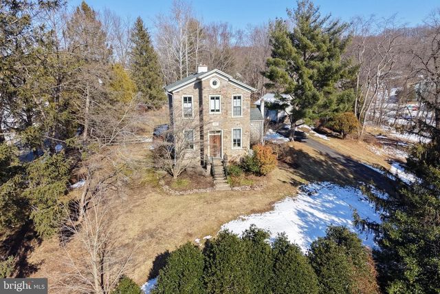 1 WILSON DR, Stockton, NJ 08559