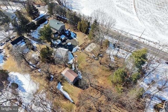 1 WILSON DR, Stockton, NJ 08559