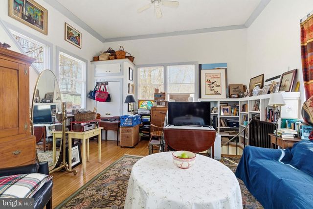 1 WILSON DR, Stockton, NJ 08559