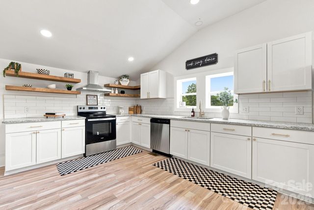1325 King Road, Salisbury, NC 28146