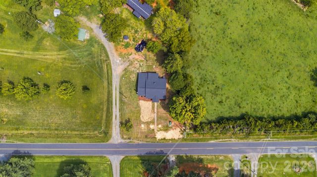 1325 King Road, Salisbury, NC 28146