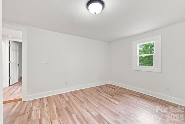 1325 King Road, Salisbury, NC 28146